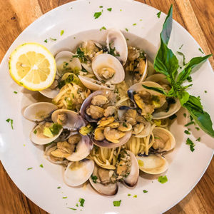 Linguini with Clam Sauce